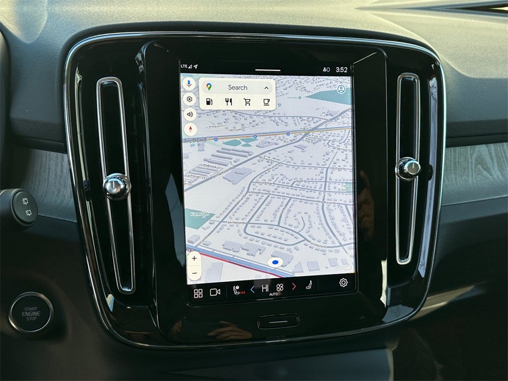 2025 Volvo XC40 B5 Ultra Bright Theme Volvo Certified Pre-Owned