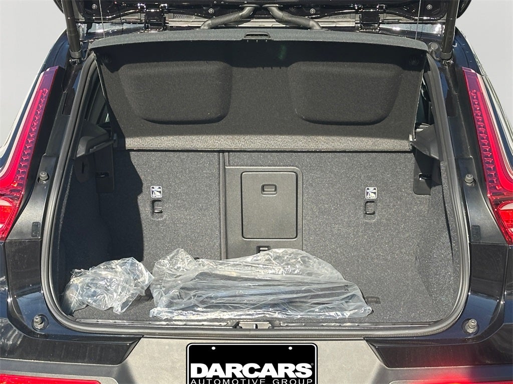 2025 Volvo XC40 B5 Ultra Bright Theme Volvo Certified Pre-Owned