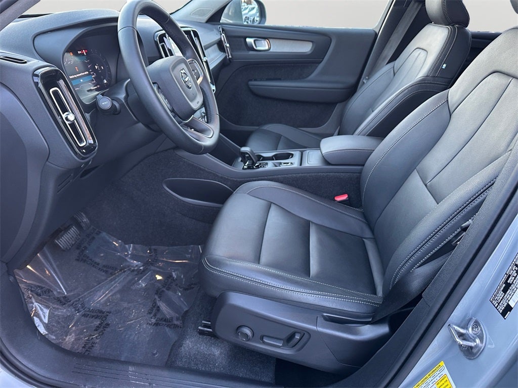 2025 Volvo XC40 B5 Core Volvo Certified Pre-Owned