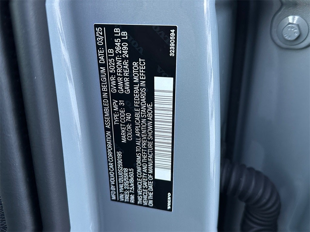 2025 Volvo XC40 B5 Core Volvo Certified Pre-Owned