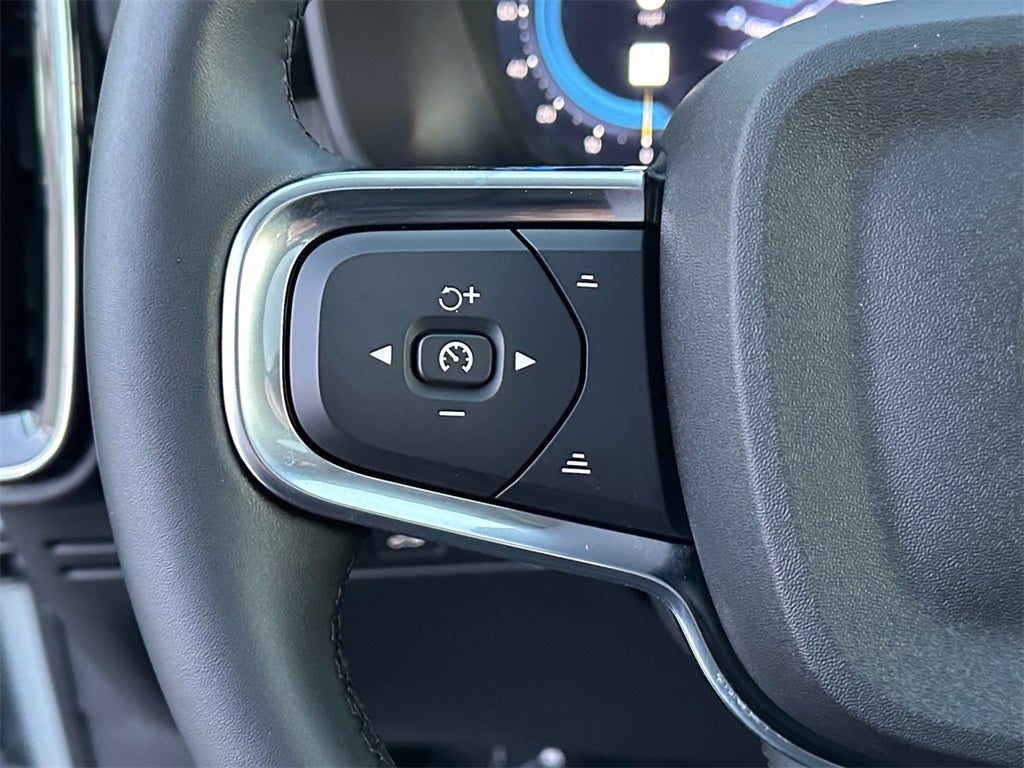 2025 Volvo XC40 B5 Core Volvo Certified Pre-Owned