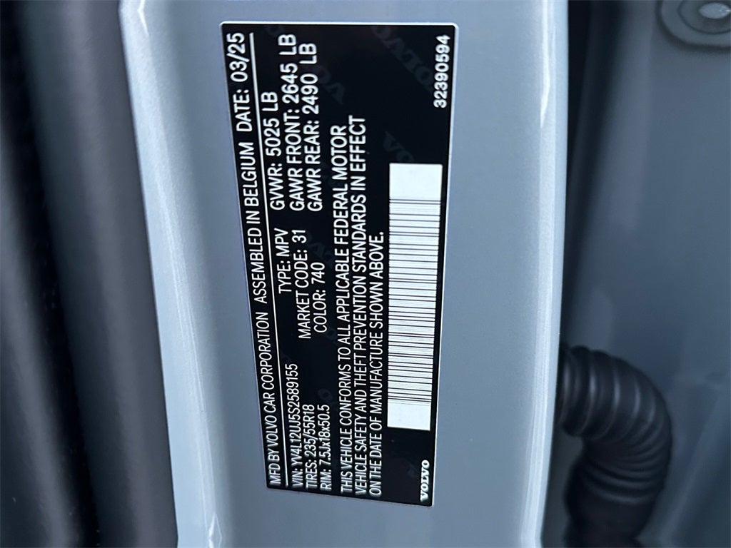 2025 Volvo XC40 B5 Core Volvo Certified Pre-Owned