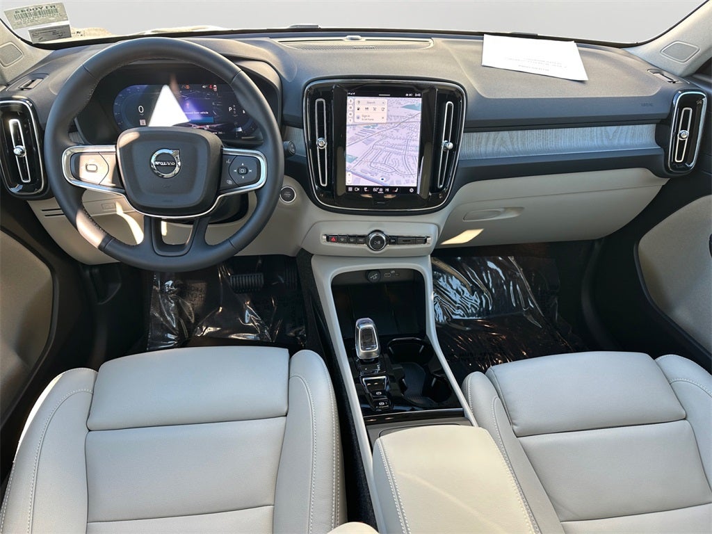 2025 Volvo XC40 B5 Ultra Dark Theme Volvo Certified Pre-Owned