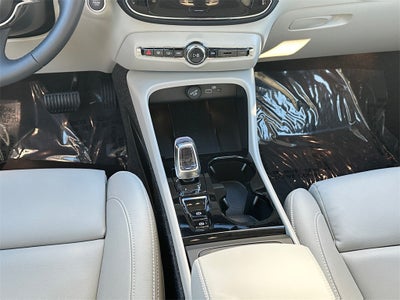 2025 Volvo XC40 B5 Ultra Dark Theme Volvo Certified Pre-Owned