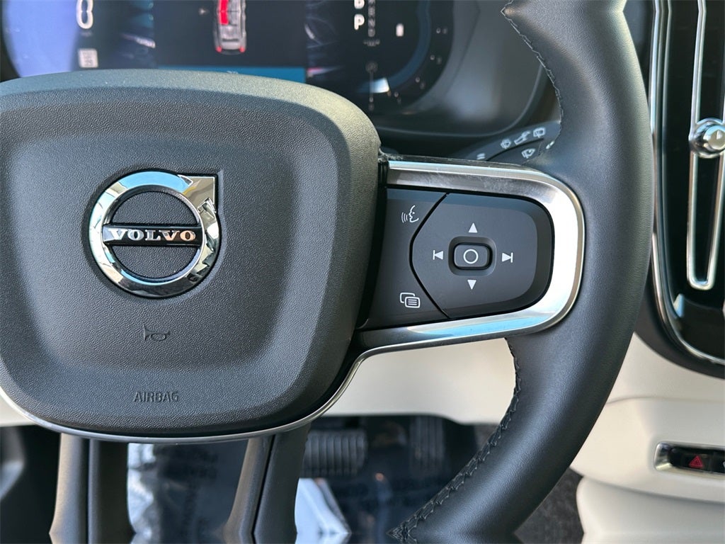 2025 Volvo XC40 B5 Ultra Dark Theme Volvo Certified Pre-Owned