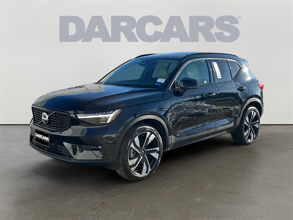 2025 Volvo XC40 B5 Ultra Dark Theme Volvo Certified Pre-Owned