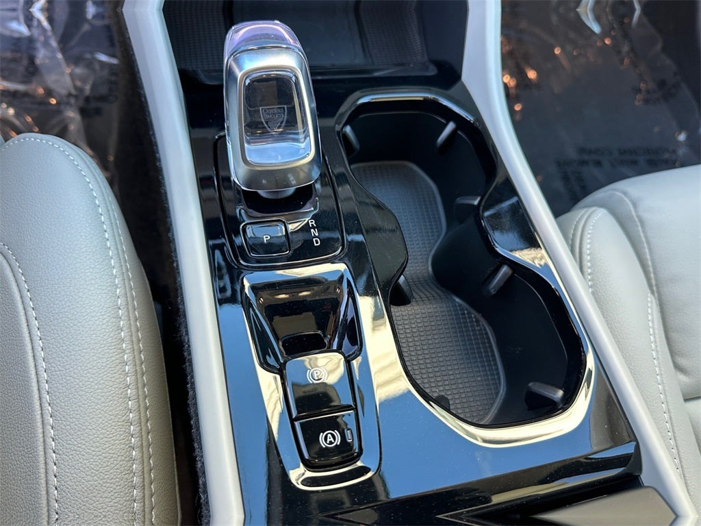 2025 Volvo XC40 B5 Ultra Dark Theme Volvo Certified Pre-Owned